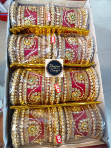 Rajasthani Tradition and Elegance: Exclusive Bridal Kundan Bangle Set