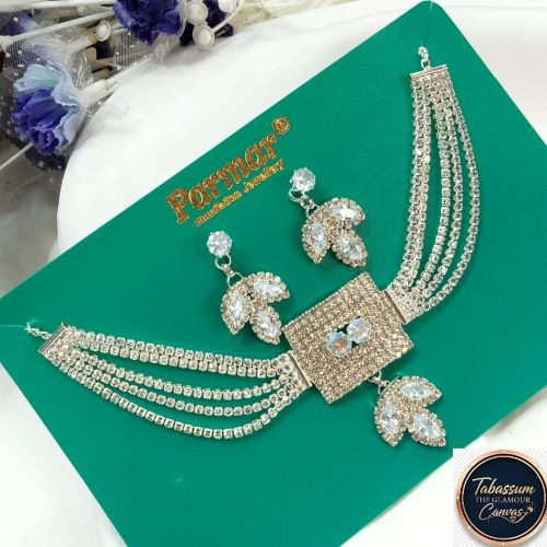 Eye-Catching Diamond Choker & Earring Set